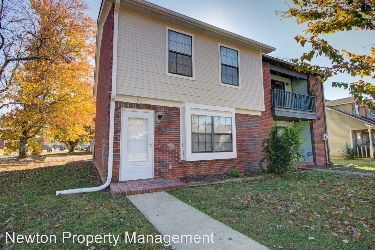 3 br, 2.5 bath House 1501 Hemingway Driv... House Rental in Decatur