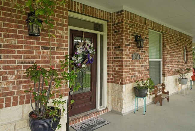 Foto del edificio - 1007 Shoreacres Blvd