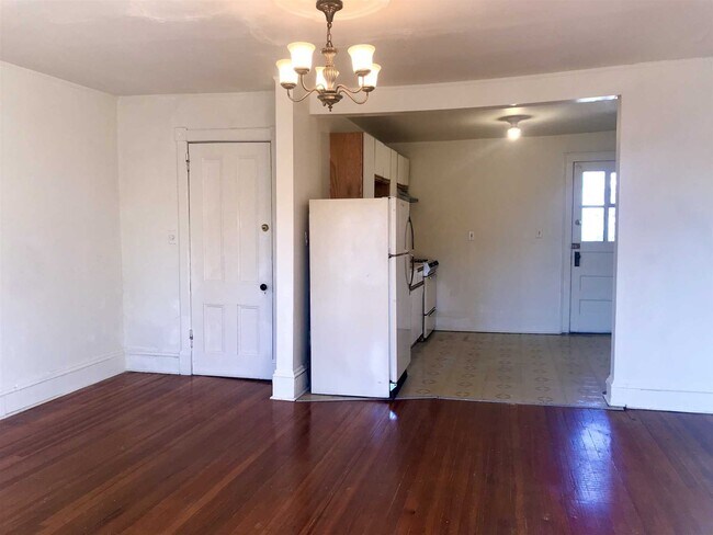 Building Photo - 1166 North Ave