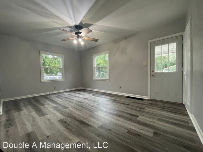 Building Photo - 2 br, 1 bath House - 333 Lamont St.