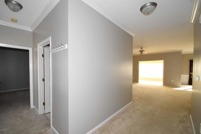 Foto del edificio - 2237 Locksley Woods Dr