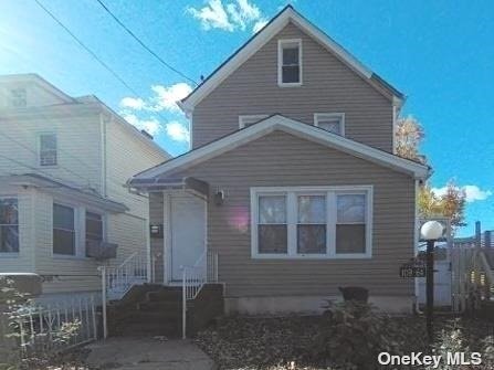 Foto principal - 109-64 202nd St