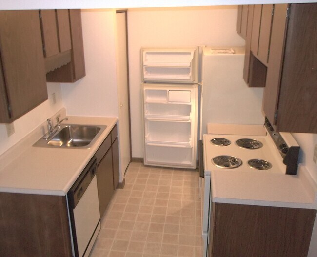 Old Orchard By The Bay Apartments, LLC Apartments in Essexville, MI