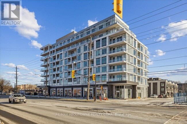 Photo du bâtiment - 500 Plains Rd E