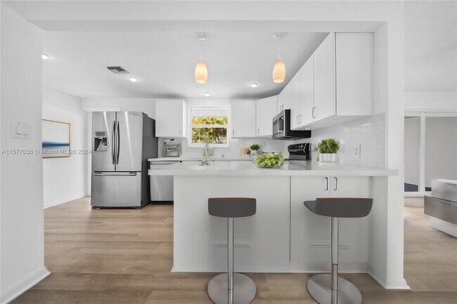 Foto del edificio - 28 SW 9th Ave