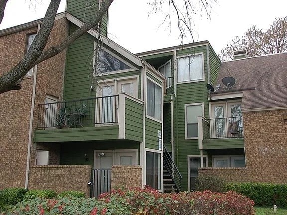 Photo - 9815 Walnut Street Unit H102