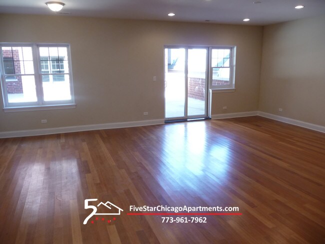 Foto del edificio - 3705 N Kedzie Ave