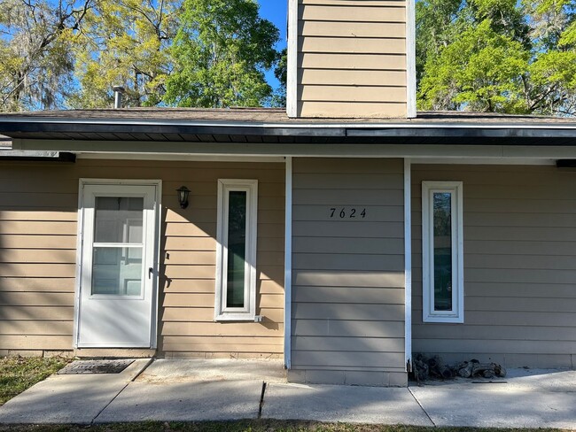 Building Photo - Great House in Valwood