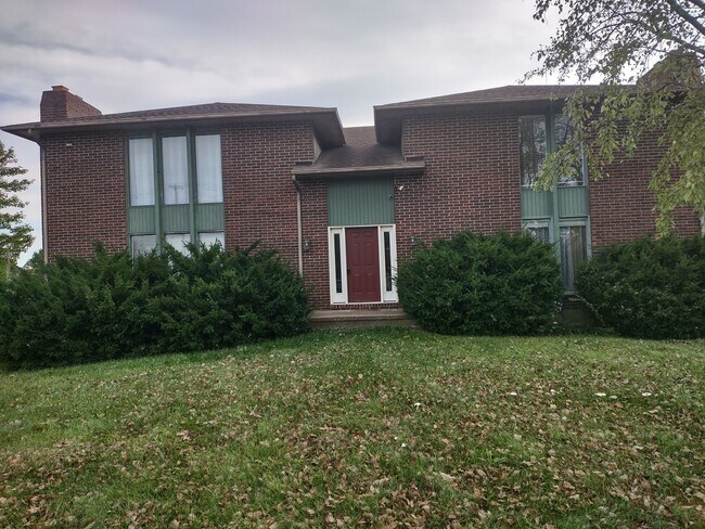 Foto del edificio - 332 Southampton Dr