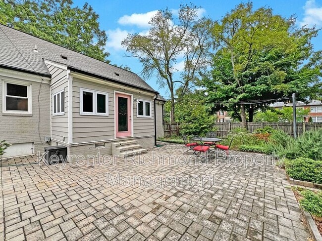 Photo - 1201 Rennie Avenue House