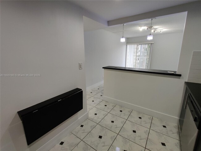 Building Photo - 801 NW 47th Ave