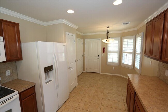 Building Photo - 113 Monument Hill Trail