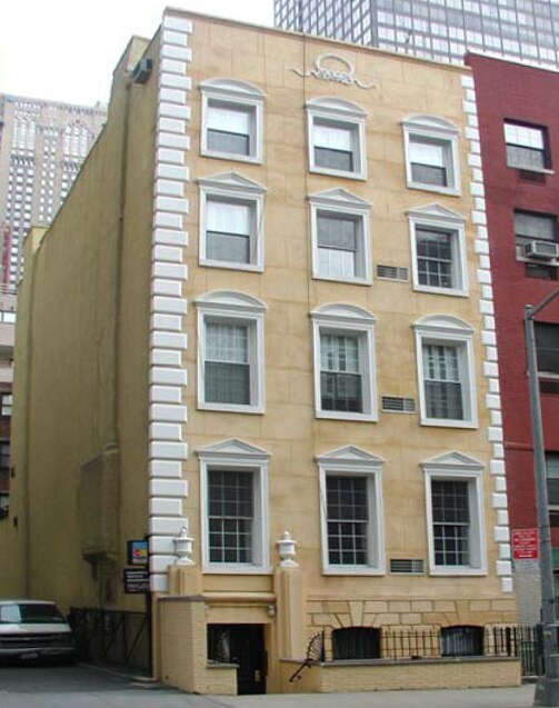 Primary Photo - 25 E 38th St