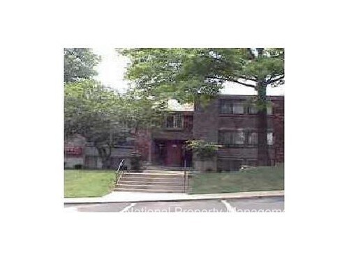 Primary Photo - 10104 W 96th St