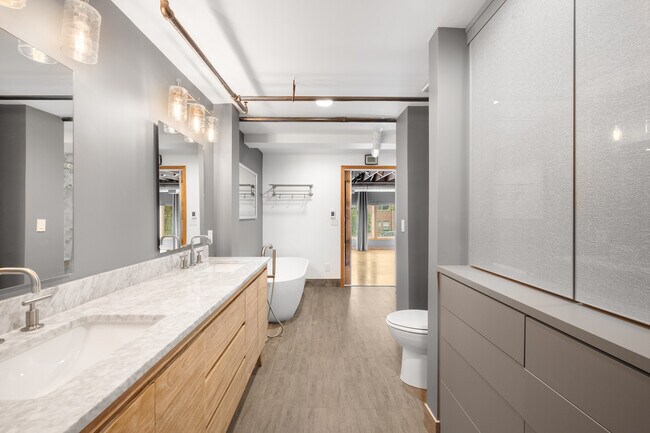 Foto del edificio - 2715 Blake St