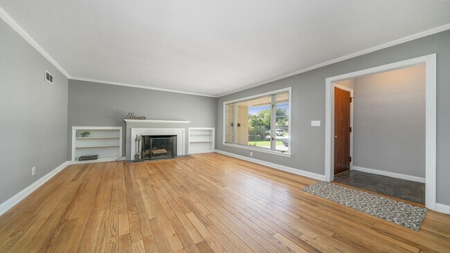 Foto del edificio - 3545 Fremont St