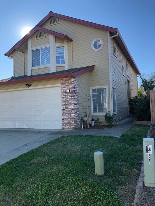 Foto del edificio - Cozy & Well-Maintained Home in a Peaceful ...