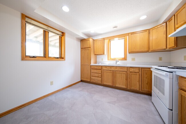 Foto del edificio - 2837 County Rd H2