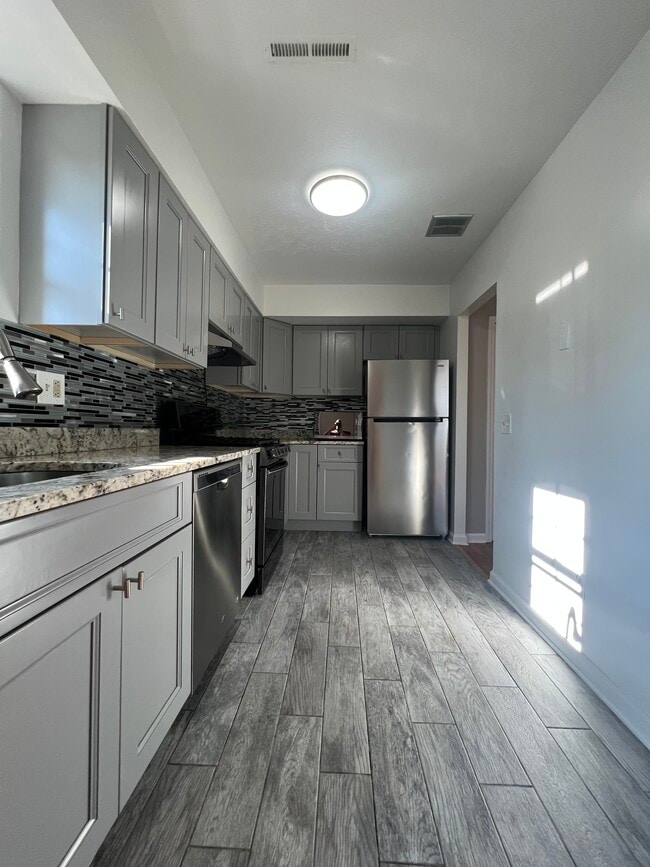 Foto del edificio - 4783 Columbia Rd