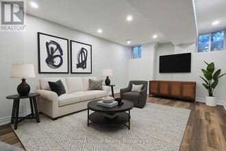 Building Photo - 38 Vipond Rd