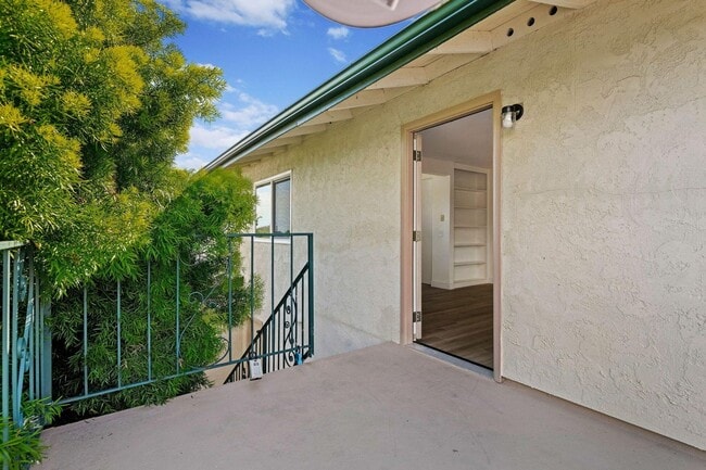 Building Photo - Updated 4BD/2BA Goleta Condo | Pool Access | Near UCSB | Easy Highway 101 Access