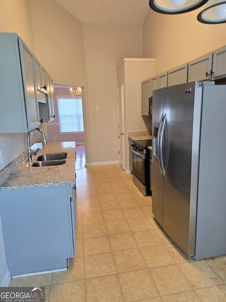 Foto del edificio - 65 Trelawney Ave