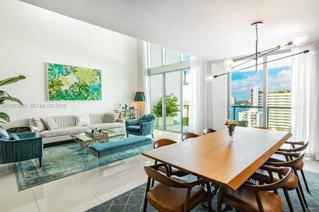 Foto del edificio - 7928 East Dr