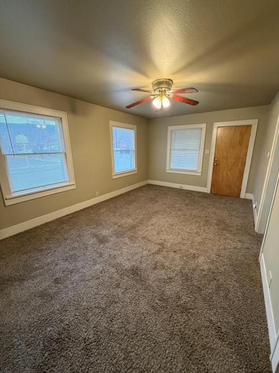 Building Photo - 1001 12th St