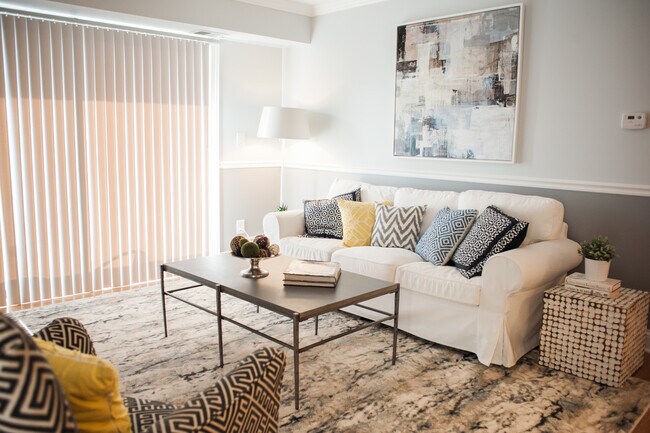 Photo - Flo-Mar Terraces Apartment