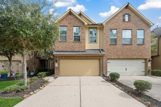 Building Photo - 18554 Jasmine Garden Pl