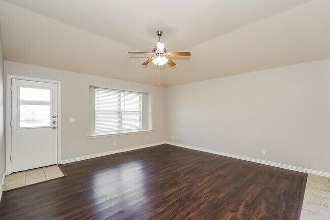 Foto del edificio - 4933 Lemon Grove Dr