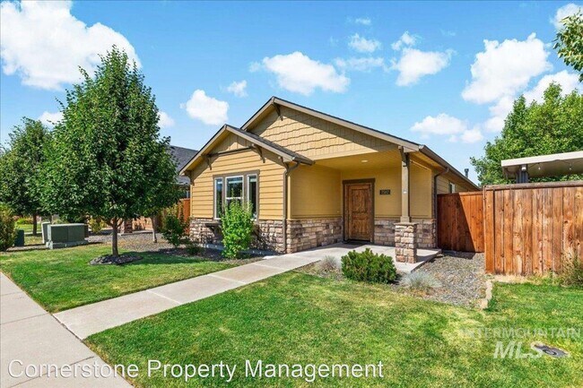 Building Photo - 3 br, 2 bath House - 7587 N Froman Ave