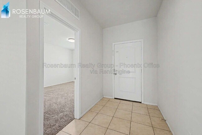 Foto del edificio - 41917 W Manderas Ln
