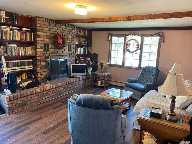 Foto del edificio - 5 Don Way