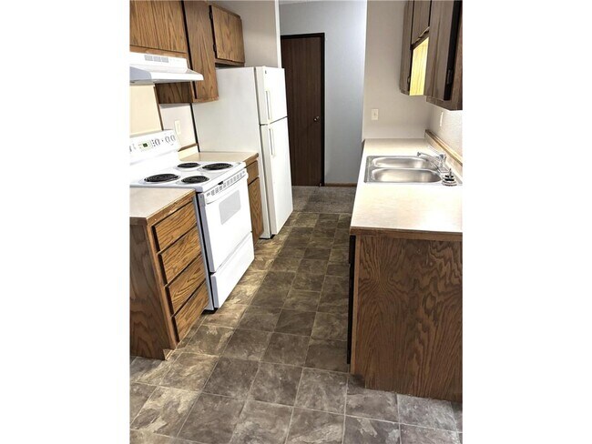 Foto del edificio - 720 Melody Ln