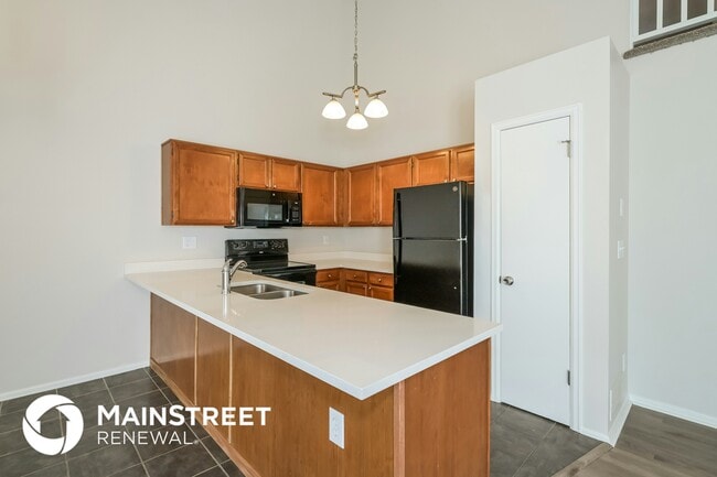 Building Photo - 19388 E Brown Dr