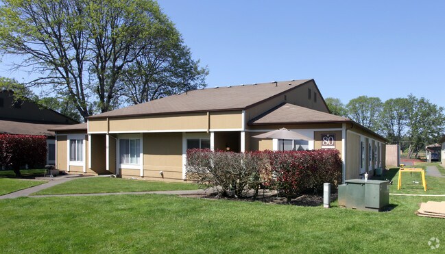 Steilacoom Apartments