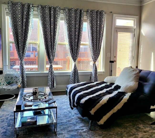 198 Alderwood Point NE, Atlanta, GA 30328 Townhome Rentals in Atlanta GA