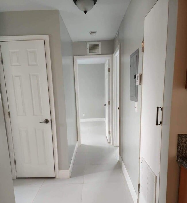 Foto del edificio - 5640 NW 28th St