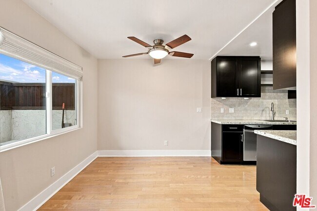 Foto del edificio - 3131 S Canfield Ave
