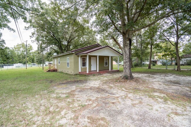 Building Photo - 3/1 home in Gadsden County