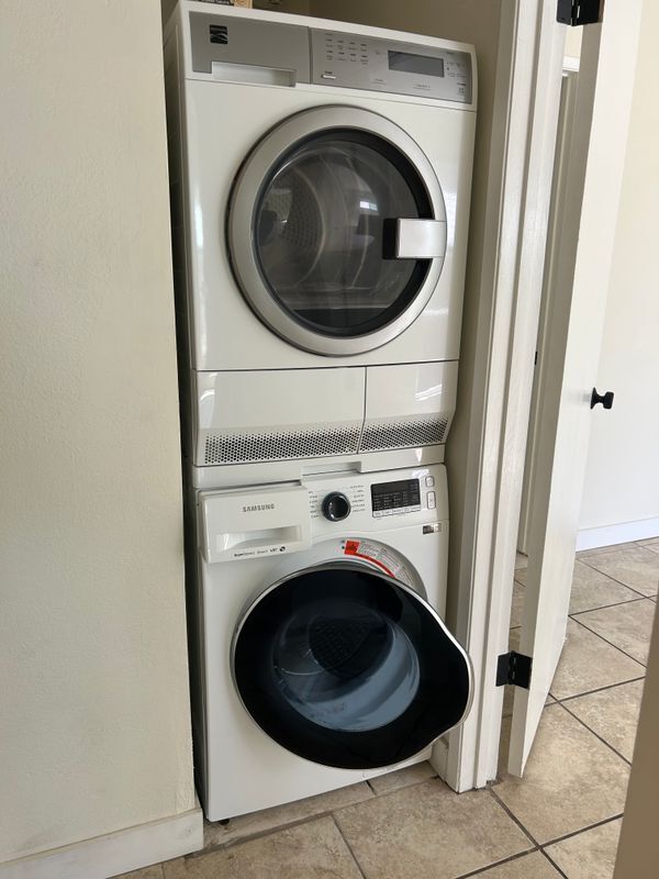 Foto del edificio - 1300 Saratoga Ave