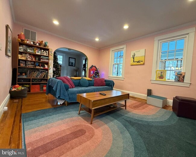 Foto del edificio - 4514 Arabia Ave