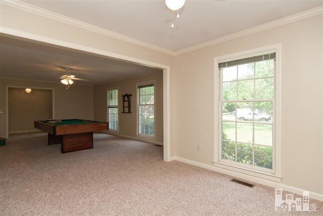 Building Photo - 4814 College Acres Dr