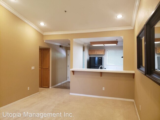 Building Photo - 4900 Dover Ln