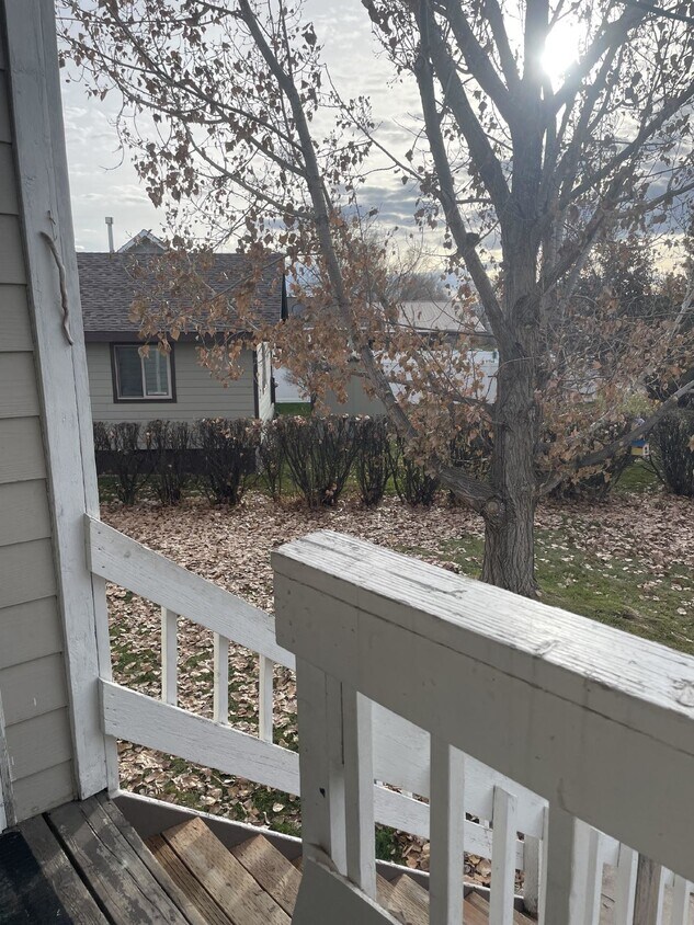 604 E Northern Pacific Ave Unit 6, Belgrade, MT 59714 Room for Rent