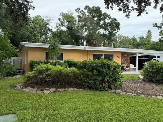 Building Photo - 4394 Pompano Dr SE