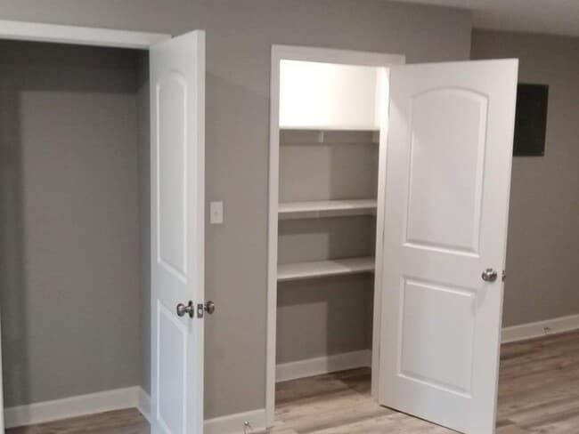 Interior Photo - Shawnee Apartments