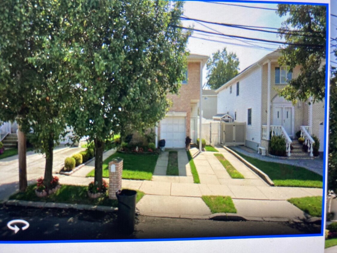 Primary Photo - 46 Barrow Pl