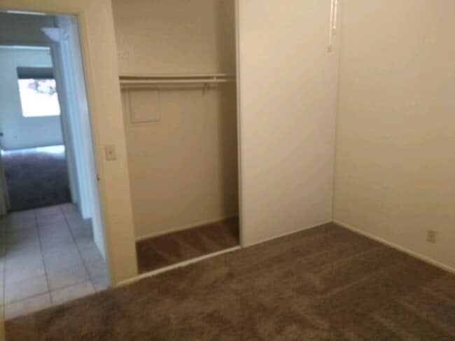 Building Photo - 119 Avenida Las Brisas
